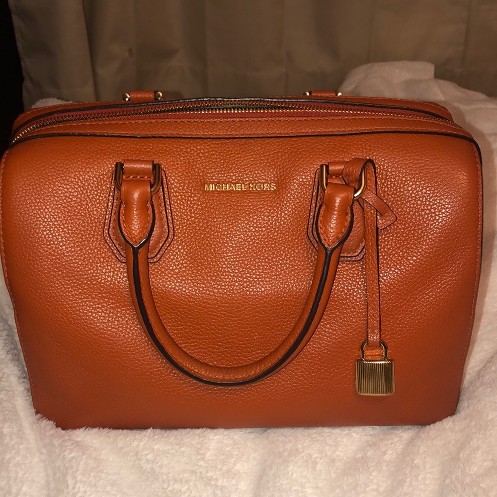 MICHAEL KORS HANDBAG
